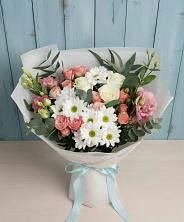 Букет цветов из:  Розы, Лизиантусы и Хризантемы в Кожино