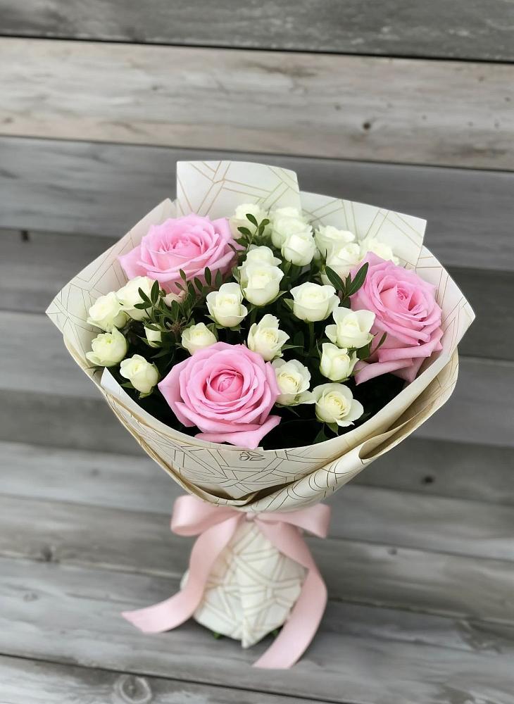Букет цветов из: Розы в Кожино