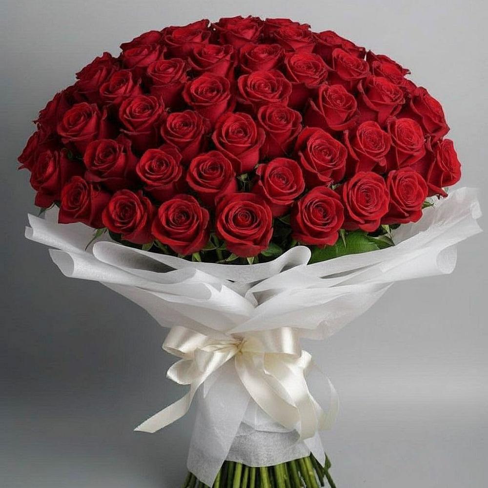 Букет 101 Красная роза Блэк Мэджик в Кожино