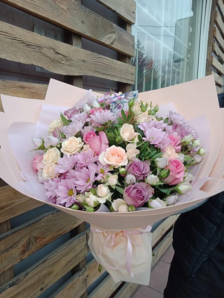 Букет цветов из: Розы и Хризантемы в Кожино