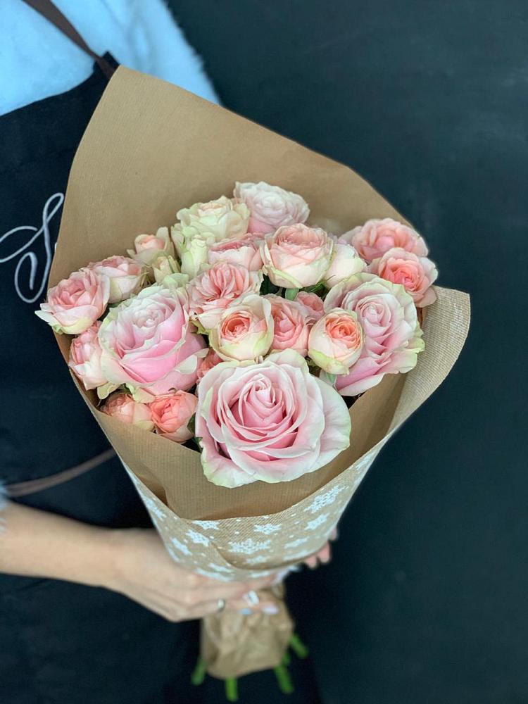 Букет цветов из: Хризантемы и Розы в Кожино