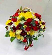 Цветочная композиция из Хризантемы и Розы в корзине в Кожино