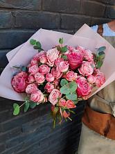 Букет розы в пальмах в Кожино Букет цветов из: Розы в Кожино