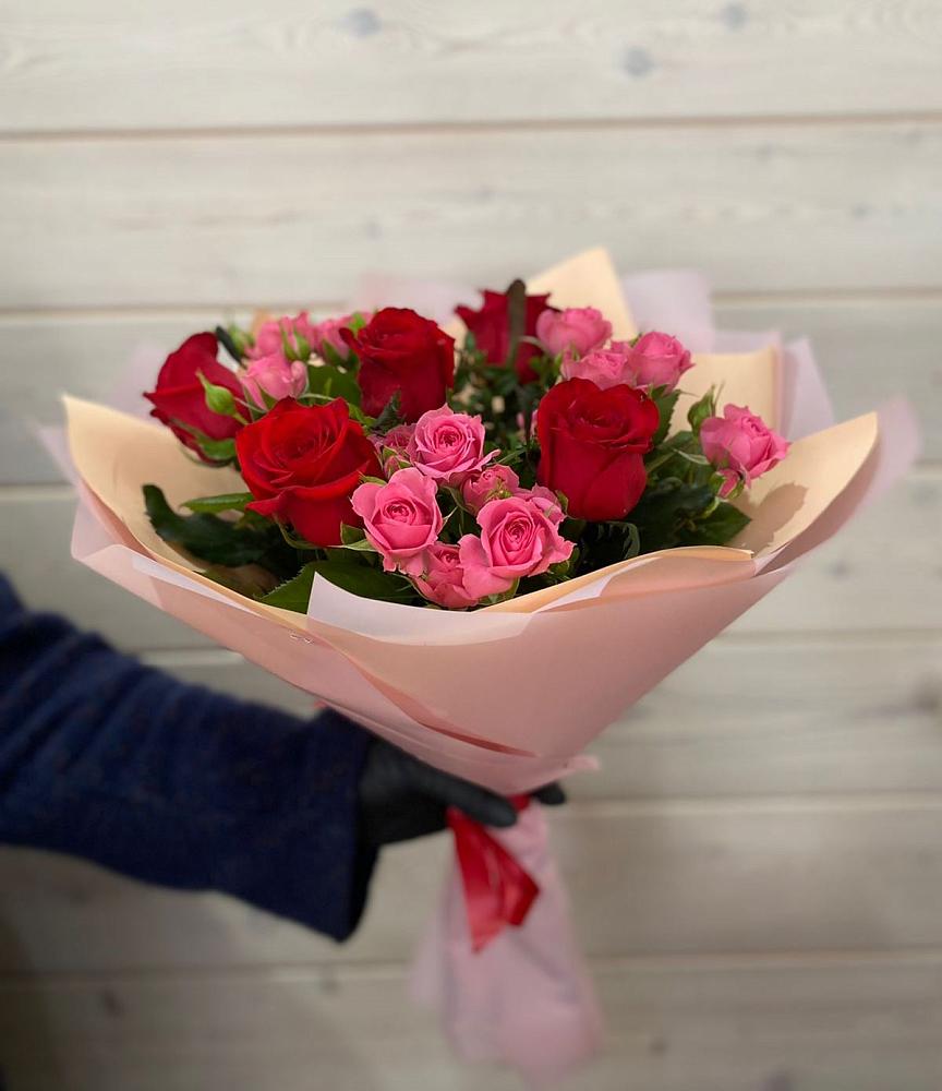 Букет цветов из: Розы в Кожино