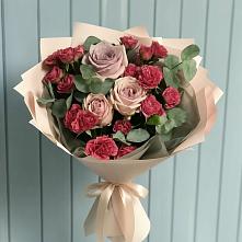 Букет цветов из:  Гвоздики и Розы в Кожино