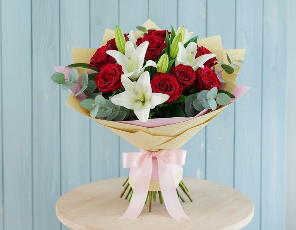 Букет цветов из: Лилии и Розы в Кожино